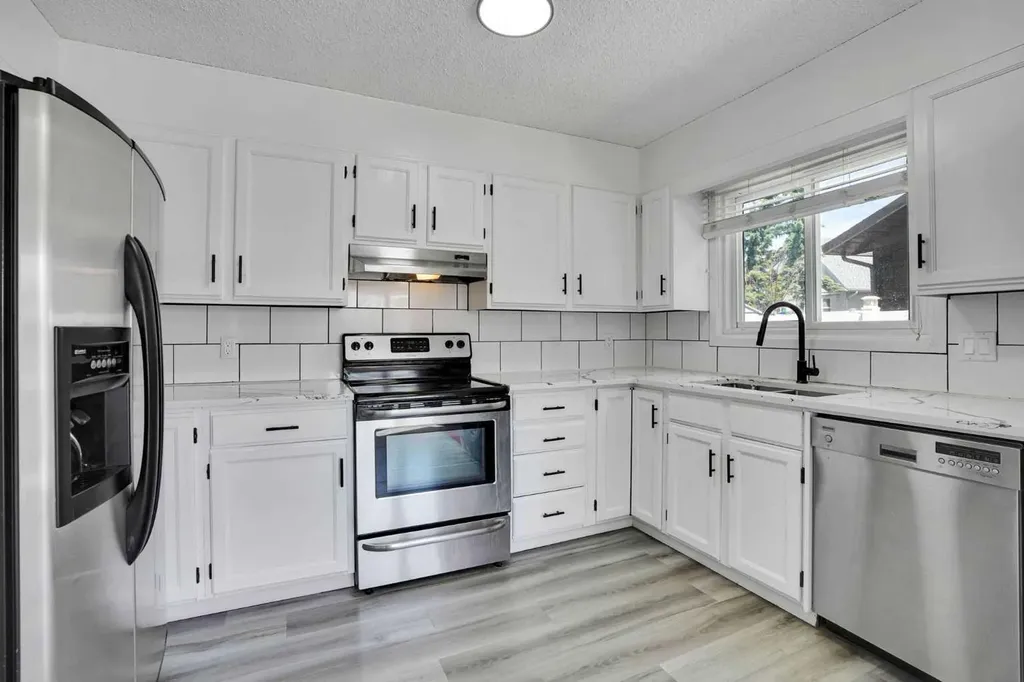 60 Whitaker Close NE Calgary AB T1Y 5K3