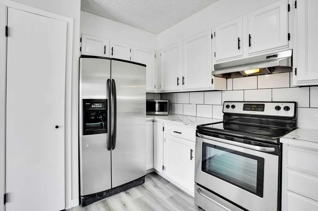 60 Whitaker Close NE Calgary AB T1Y 5K3