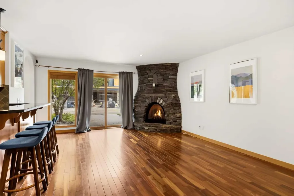 714 3rd Street Canmore AB T1W 2J6