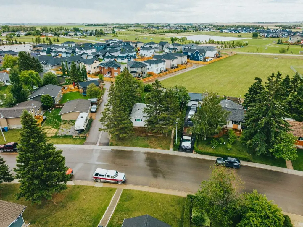 1329 Idaho Street Carstairs AB T0M0N0