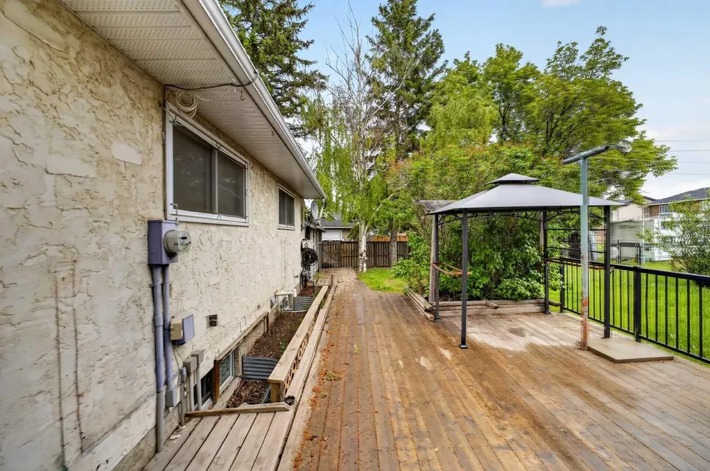 1329 Idaho Street Carstairs AB T0M0N0
