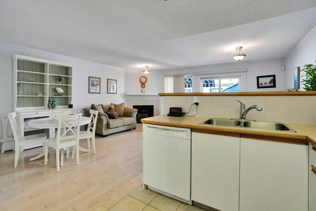 2295 1 Street NE Calgary AB T2E 1T4