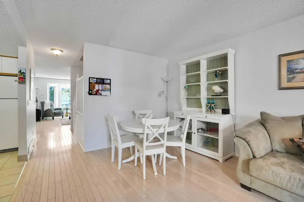 2295 1 Street NE Calgary AB T2E 1T4