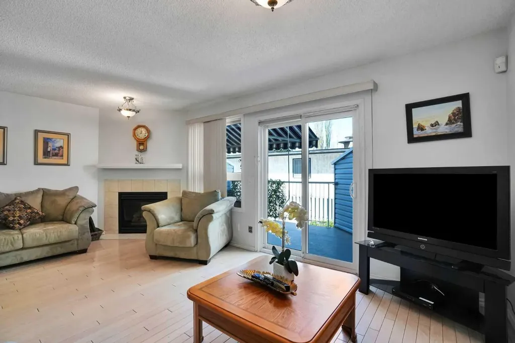 2295 1 Street NE Calgary AB T2E 1T4