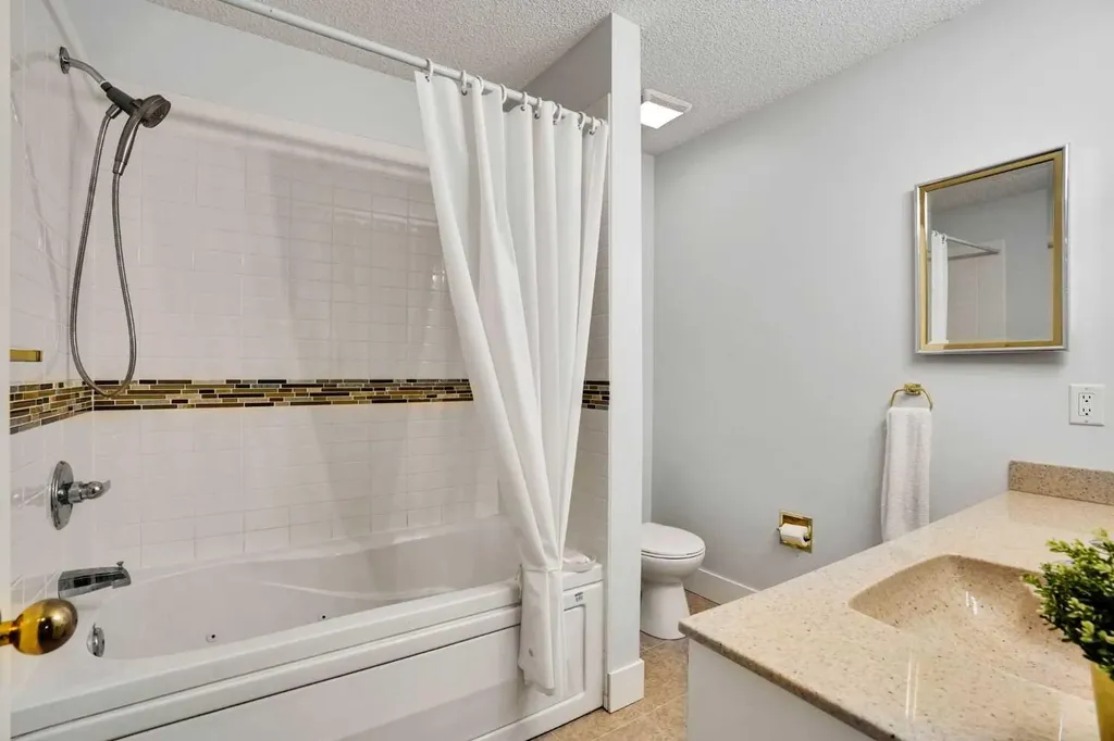 2295 1 Street NE Calgary AB T2E 1T4