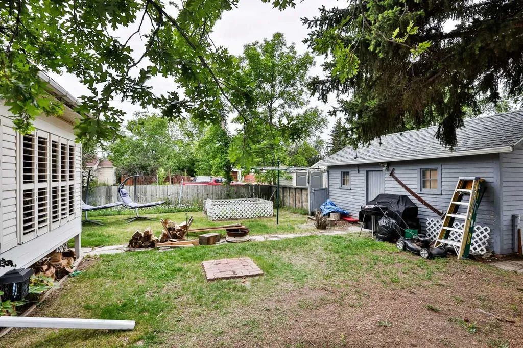 129 2 Avenue NE Milk River AB T0K 1M0