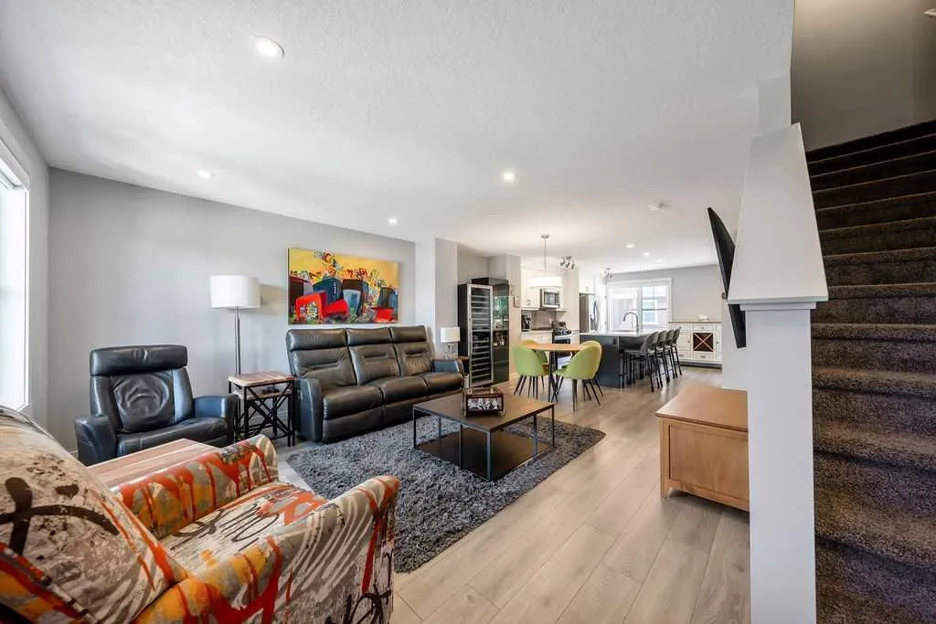 869 Cranston Avenue SE Calgary AB T3M 2V5