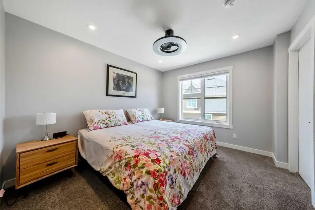869 Cranston Avenue SE Calgary AB T3M 2V5