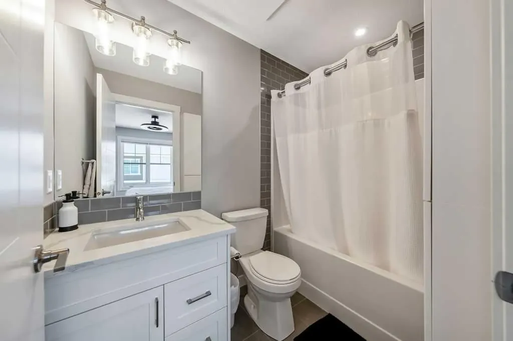869 Cranston Avenue SE Calgary AB T3M 2V5