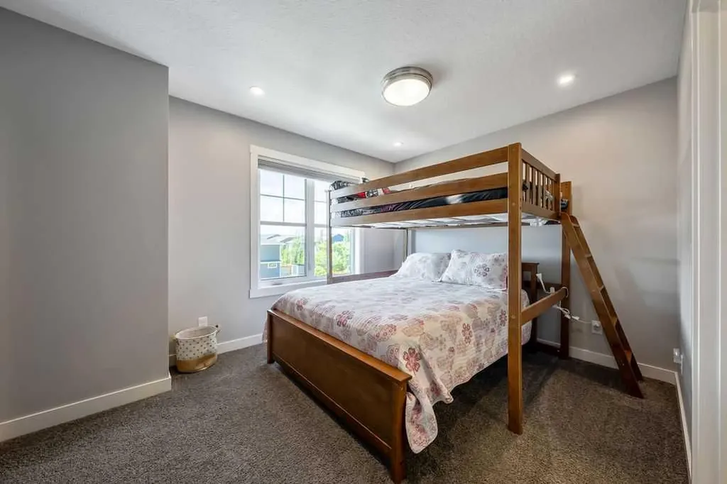 869 Cranston Avenue SE Calgary AB T3M 2V5