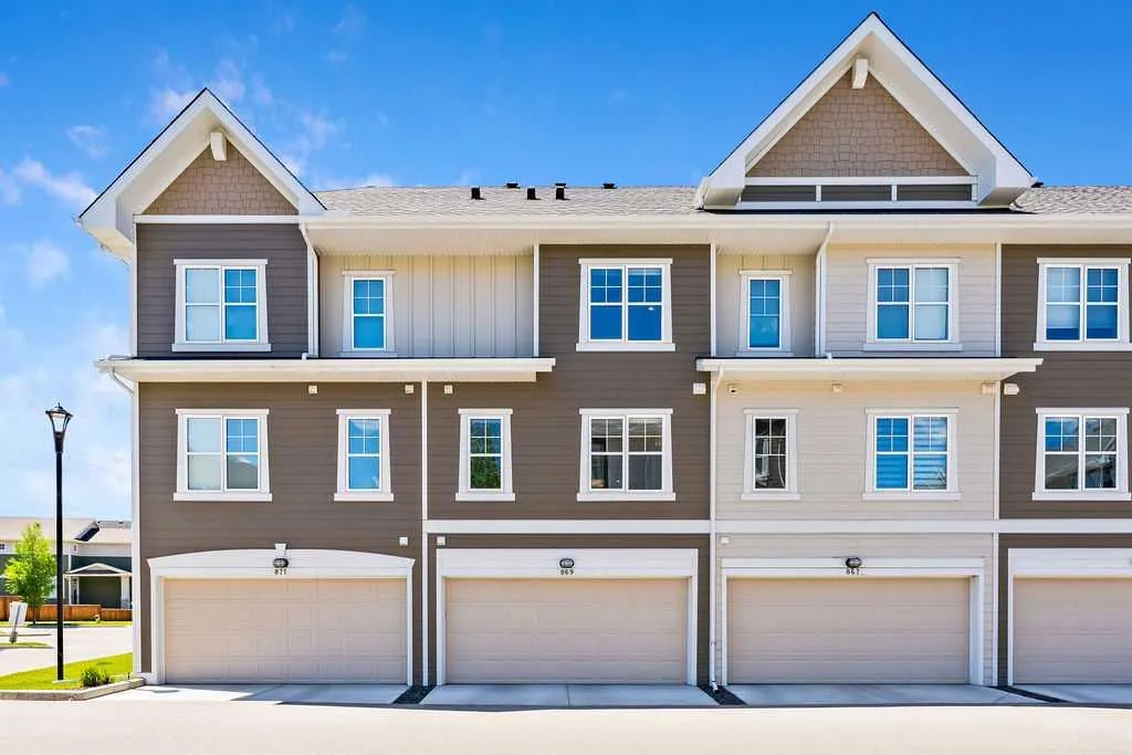 869 Cranston Avenue SE Calgary AB T3M 2V5