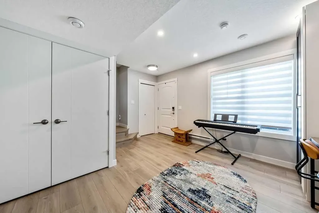 869 Cranston Avenue SE Calgary AB T3M 2V5