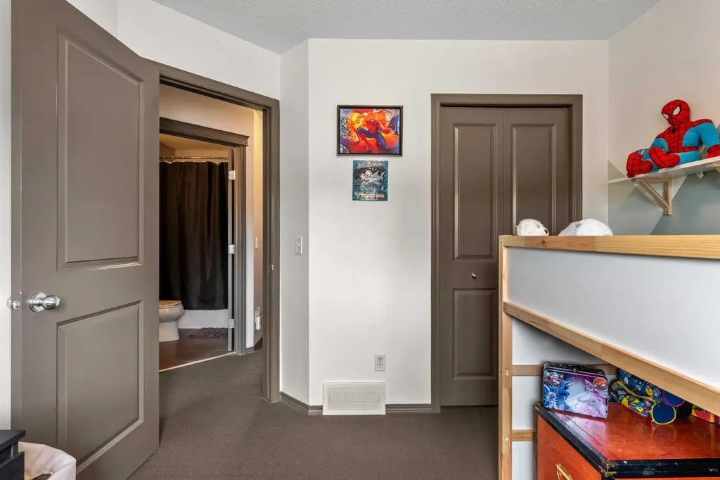 177 Chaparral Valley Drive SE Calgary AB T2X 0L9