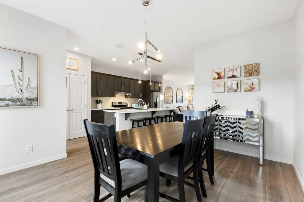 40 Dawson Harbour Villas Chestermere AB T1X 2A3