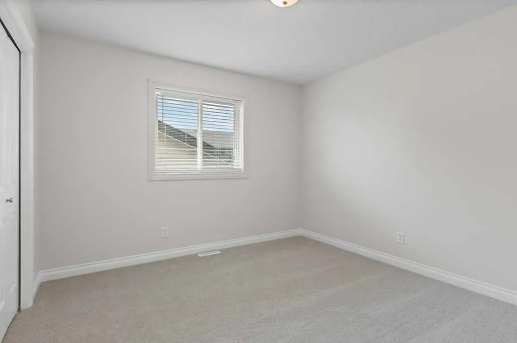 1724 High Park Boulevard NW High River AB T1V 1Z8
