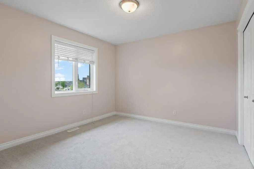 1724 High Park Boulevard NW High River AB T1V 1Z8