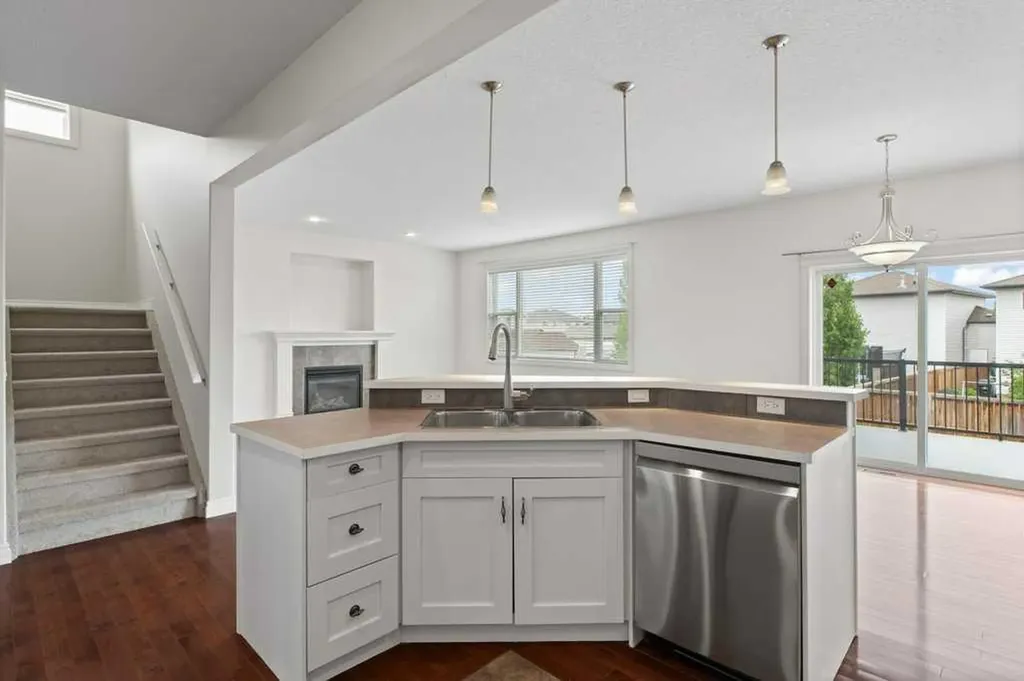 1724 High Park Boulevard NW High River AB T1V 1Z8