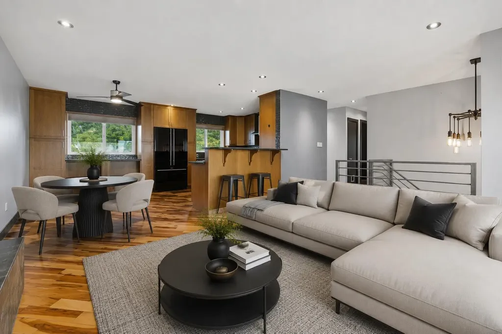 316 Canniff Place SW Calgary AB T2W 2L9