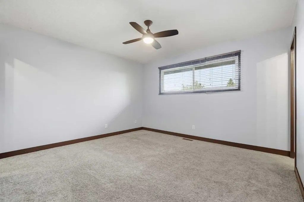 316 Canniff Place SW Calgary AB T2W 2L9