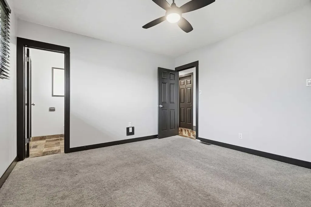 316 Canniff Place SW Calgary AB T2W 2L9