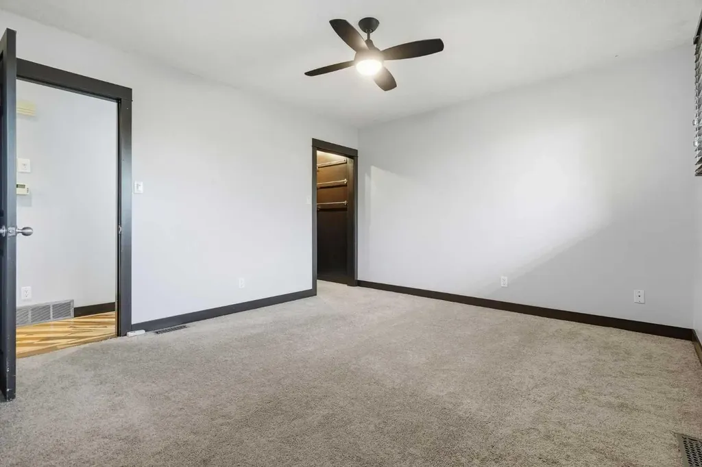 316 Canniff Place SW Calgary AB T2W 2L9