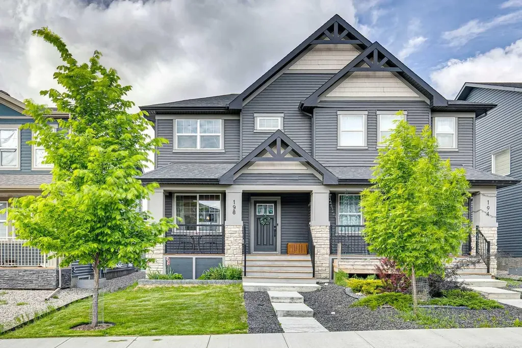 198 Legacy Reach Crescent SE Calgary AB T2X5A7