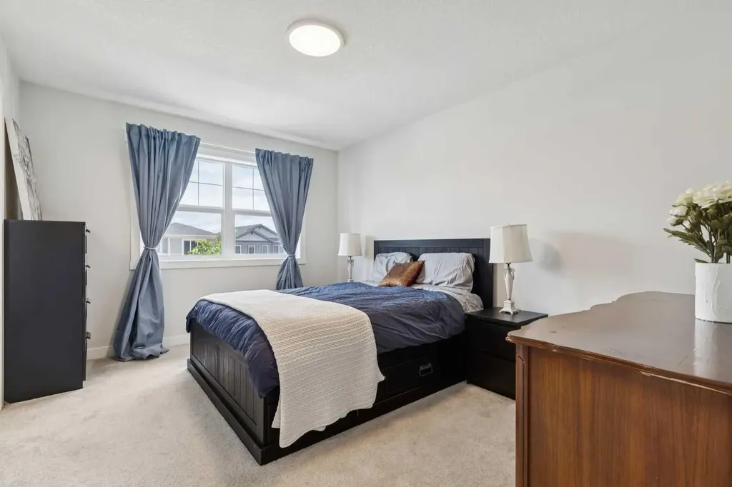 198 Legacy Reach Crescent SE Calgary AB T2X5A7