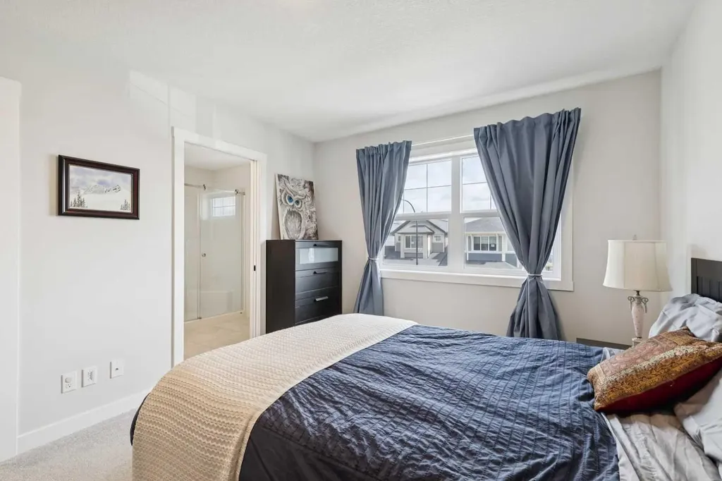 198 Legacy Reach Crescent SE Calgary AB T2X5A7