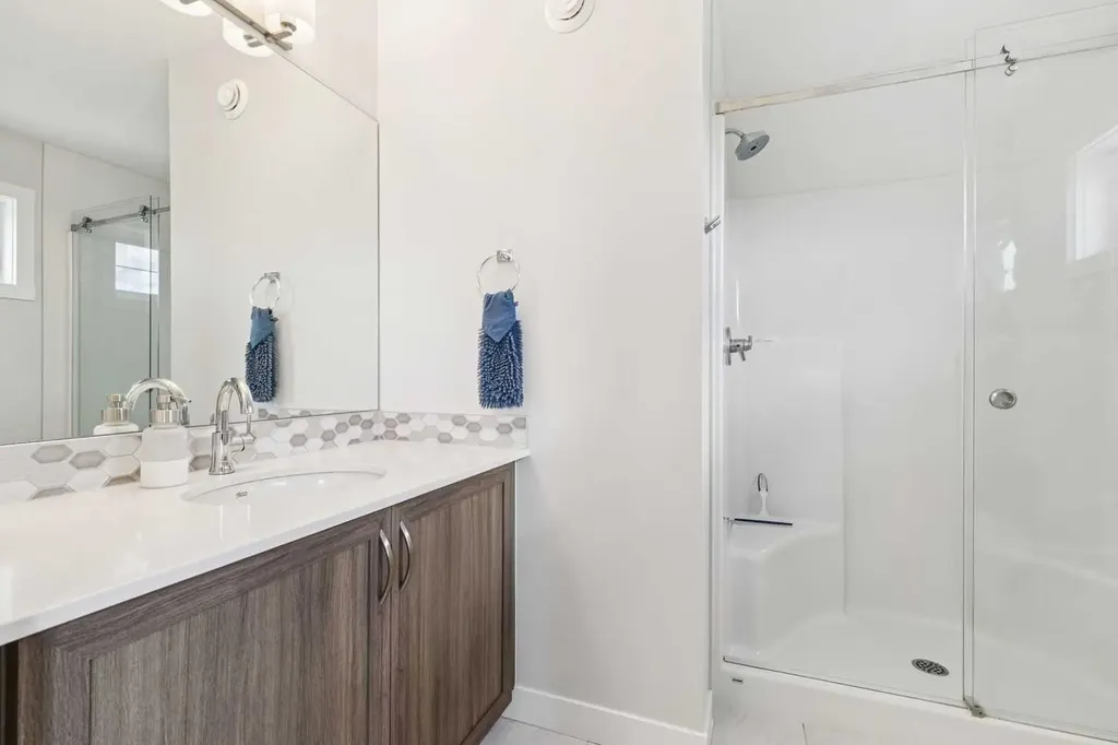 198 Legacy Reach Crescent SE Calgary AB T2X5A7