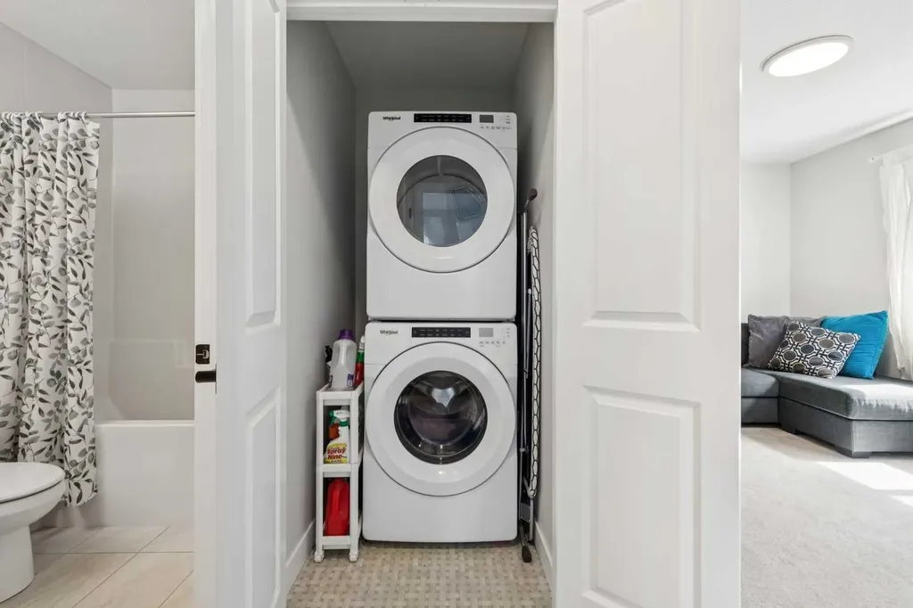 198 Legacy Reach Crescent SE Calgary AB T2X5A7