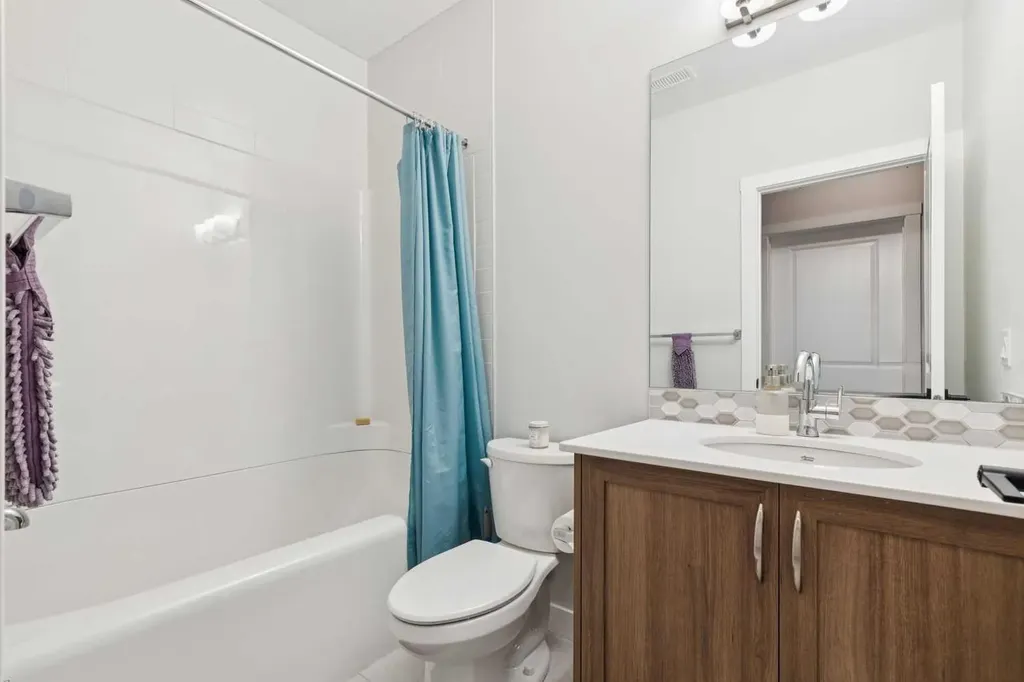 198 Legacy Reach Crescent SE Calgary AB T2X5A7