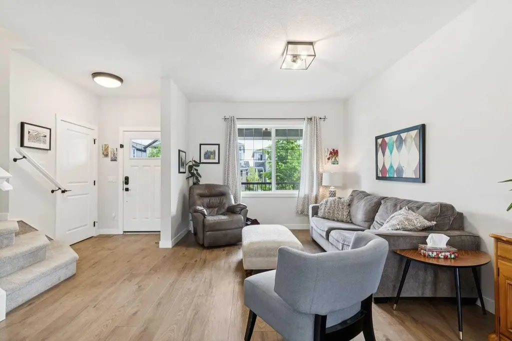 198 Legacy Reach Crescent SE Calgary AB T2X5A7