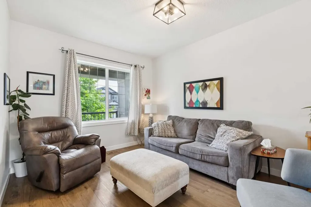 198 Legacy Reach Crescent SE Calgary AB T2X5A7