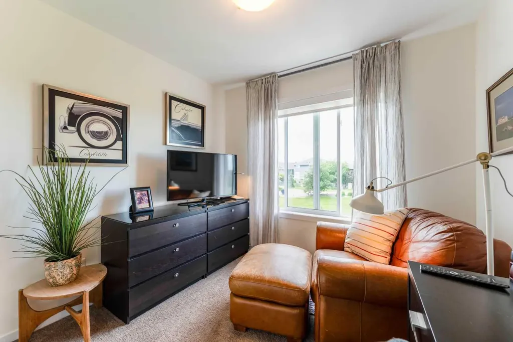 490 Highlands Boulevard W Lethbridge AB T1J 5K5