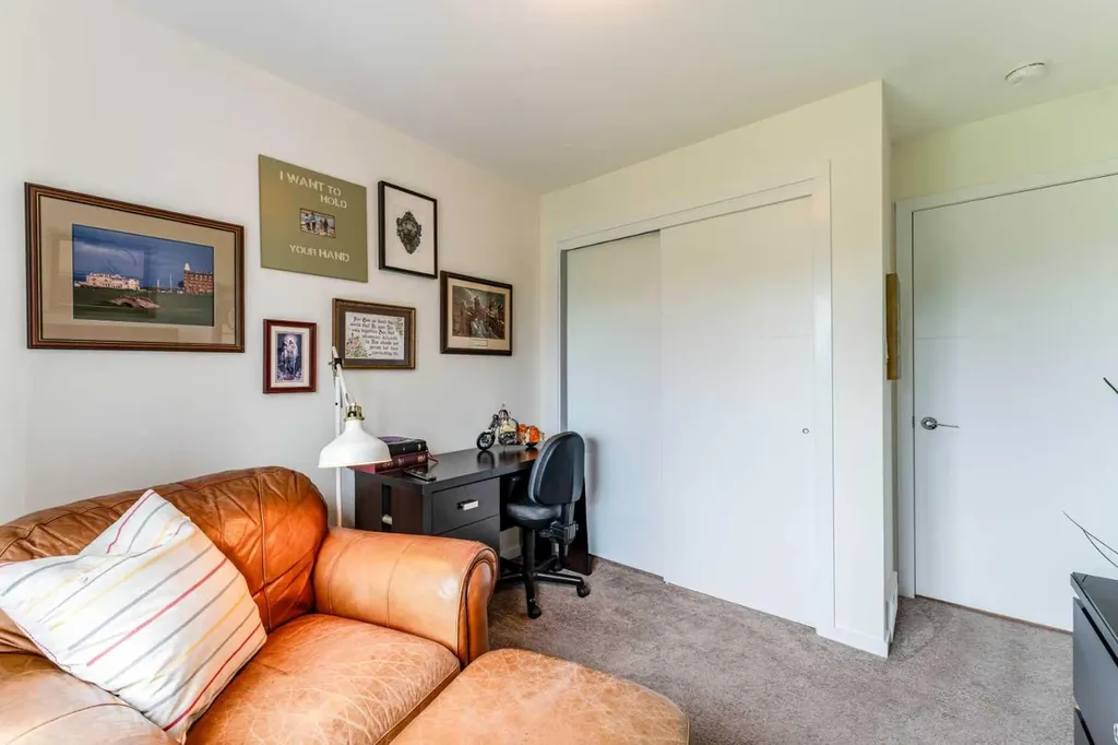 490 Highlands Boulevard W Lethbridge AB T1J 5K5