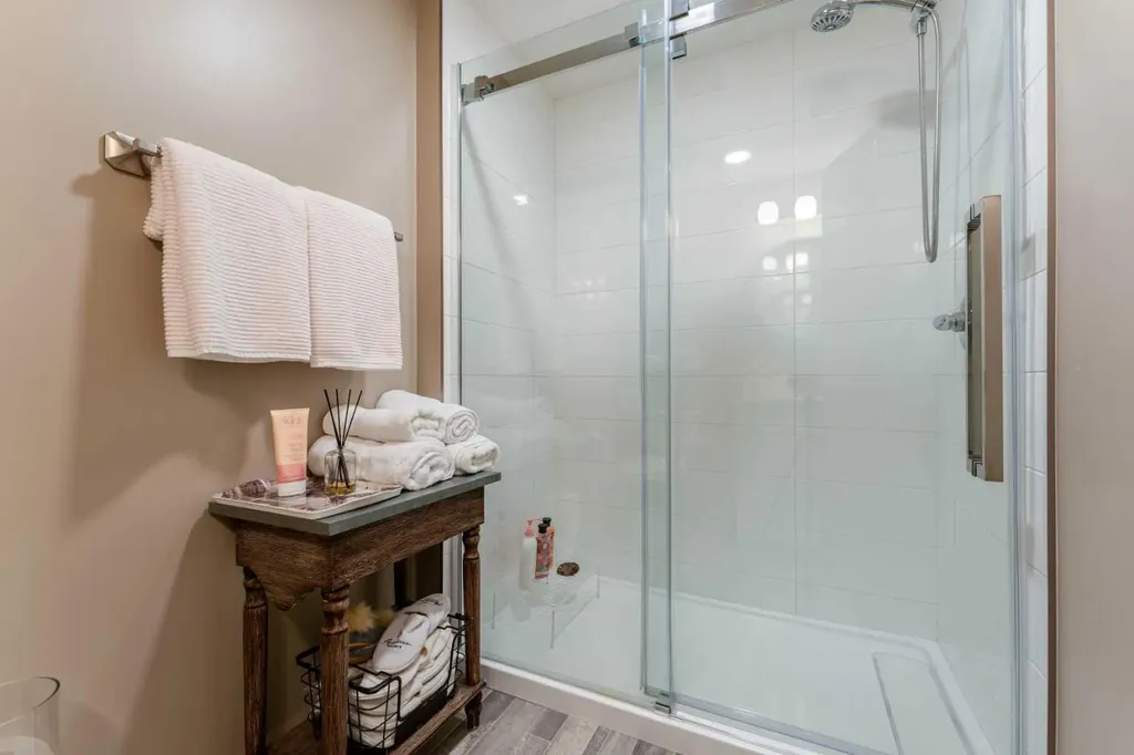 490 Highlands Boulevard W Lethbridge AB T1J 5K5