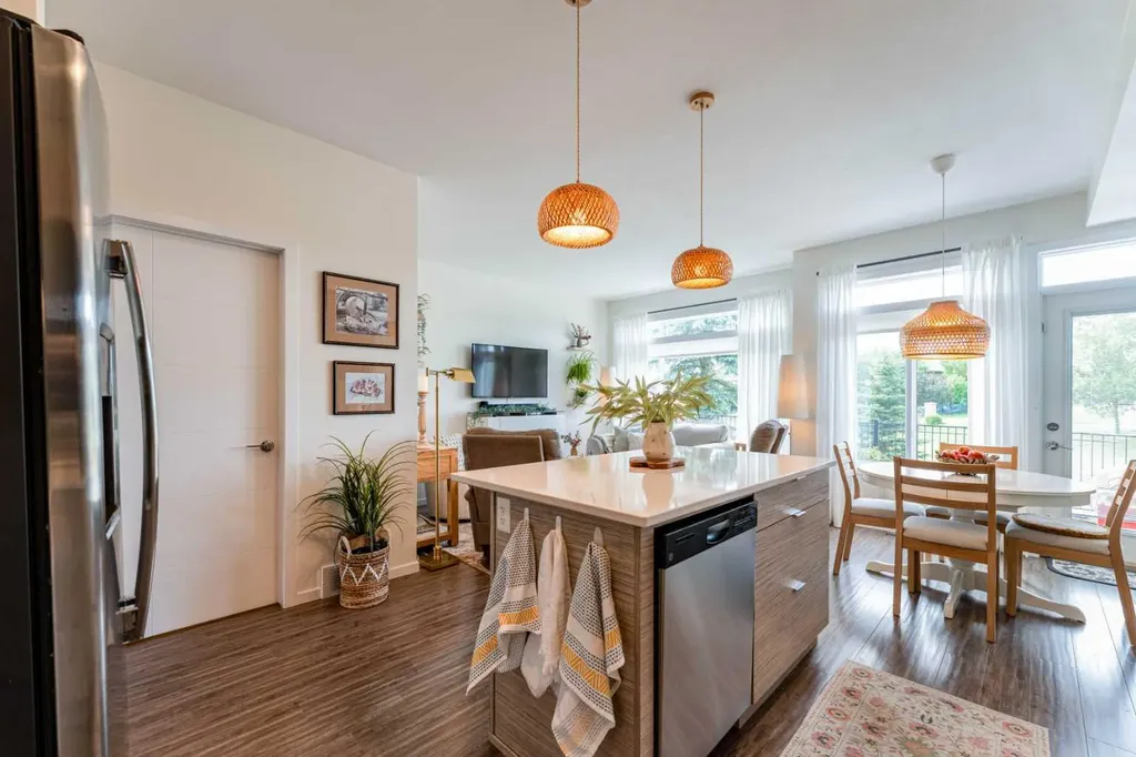 490 Highlands Boulevard W Lethbridge AB T1J 5K5