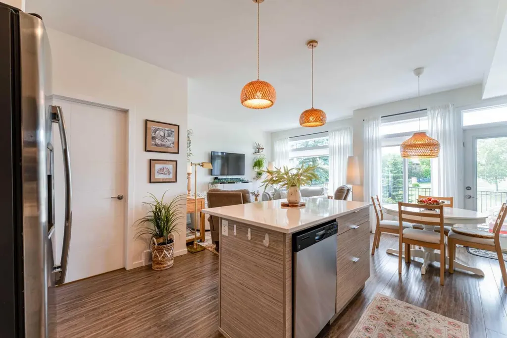 490 Highlands Boulevard W Lethbridge AB T1J 5K5