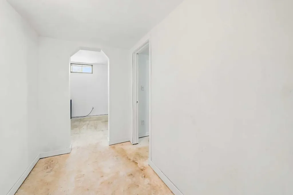 5111 Minto Street Blackfalds AB T0M 0J0