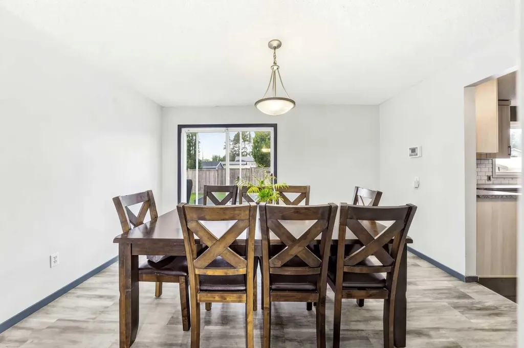 5111 Minto Street Blackfalds AB T0M 0J0