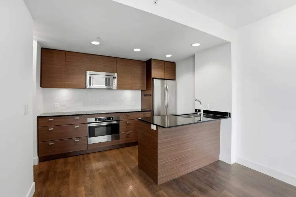 1500 7 Street SW Calgary AB T2R 0A7
