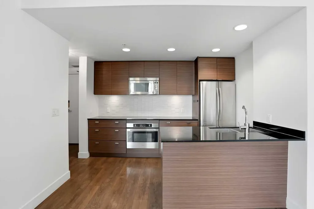 1500 7 Street SW Calgary AB T2R 0A7