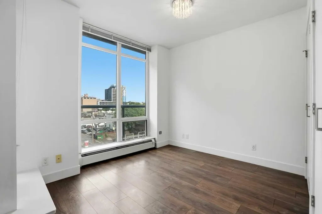 1500 7 Street SW Calgary AB T2R 0A7