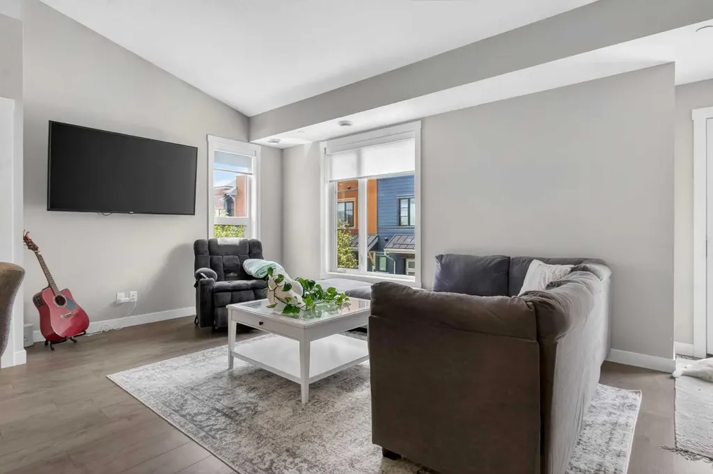188 Livingston Common NE Calgary AB T3P 1K1