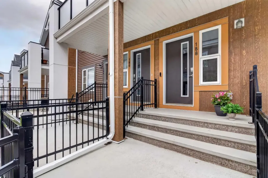188 Livingston Common NE Calgary AB T3P 1K1