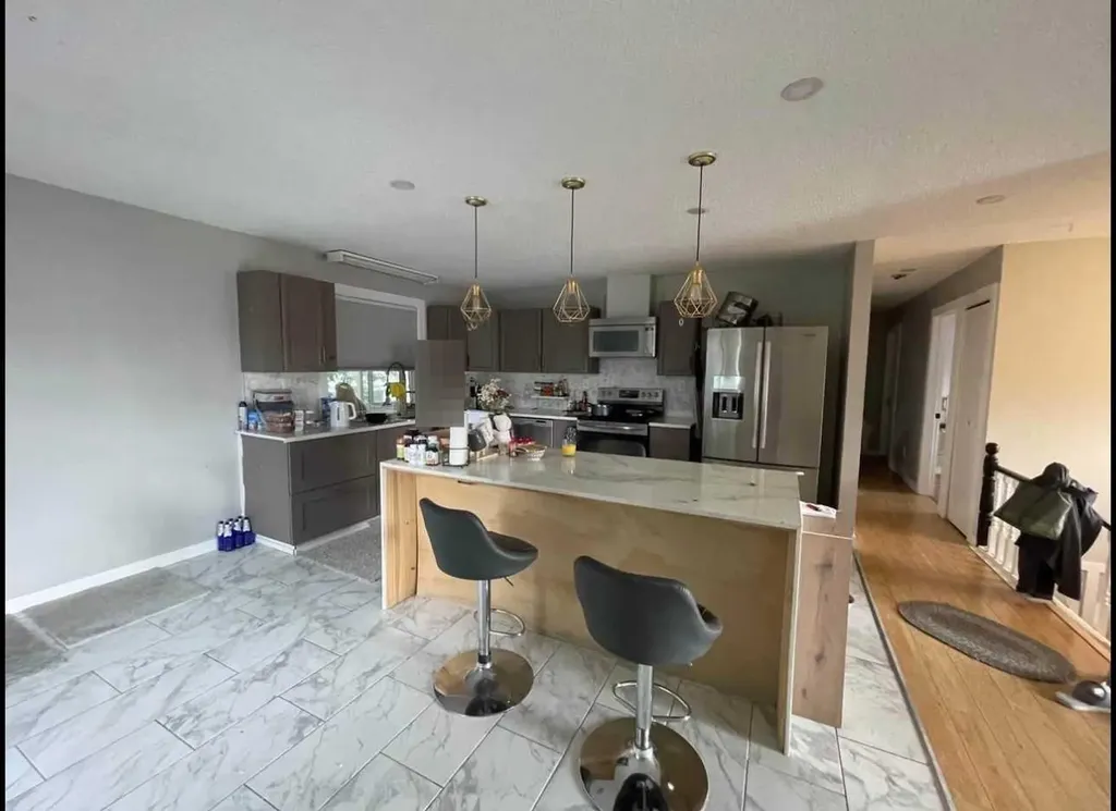 4004 14 Avenue SE Calgary AB T2A 6P8