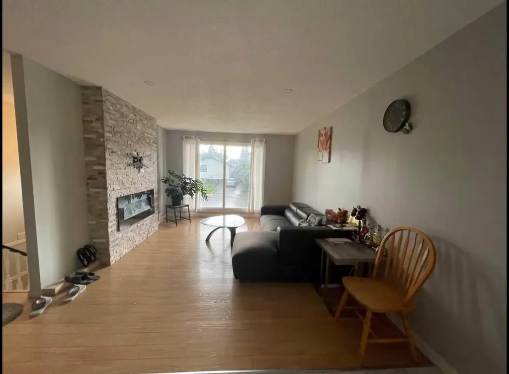 4004 14 Avenue SE Calgary AB T2A 6P8