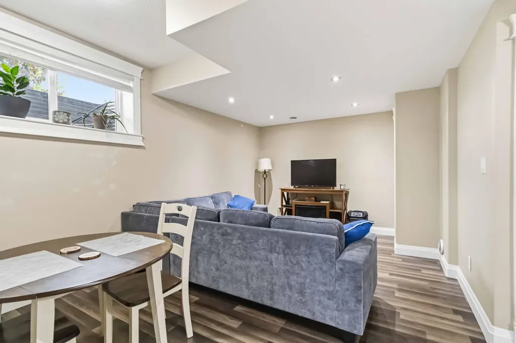 333 Collicott Drive Fort Mcmurray AB T9K 2Z1