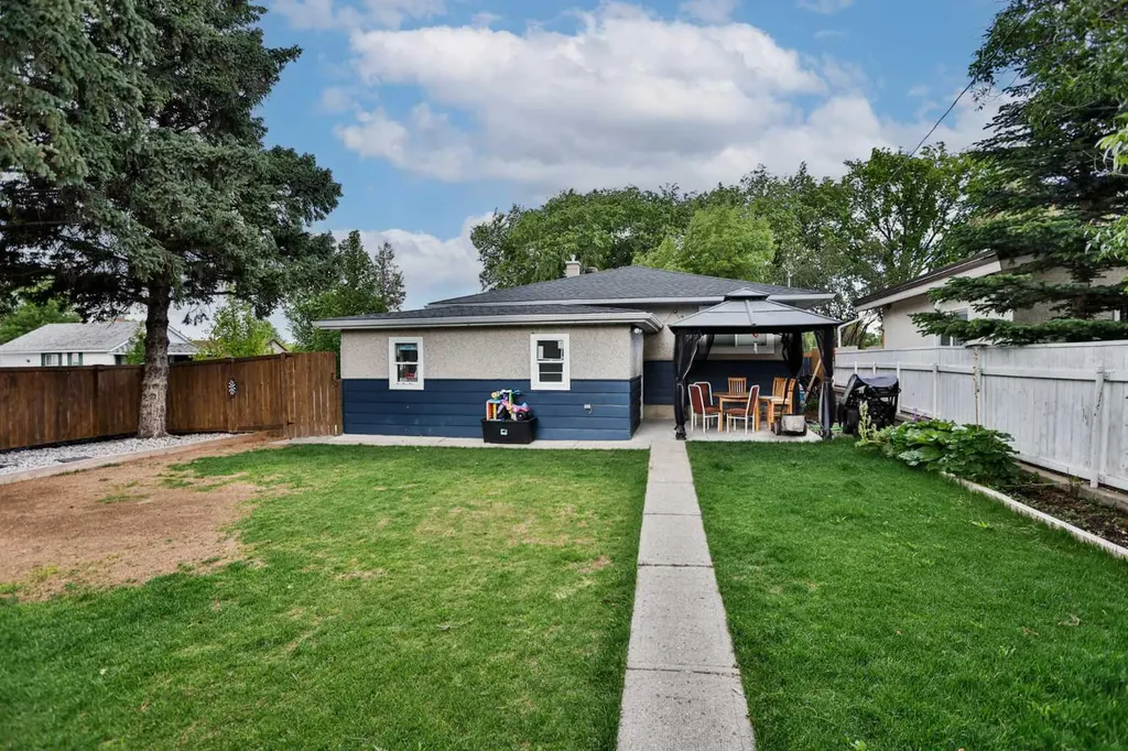 311 18 Street N Lethbridge AB T1H 3G3