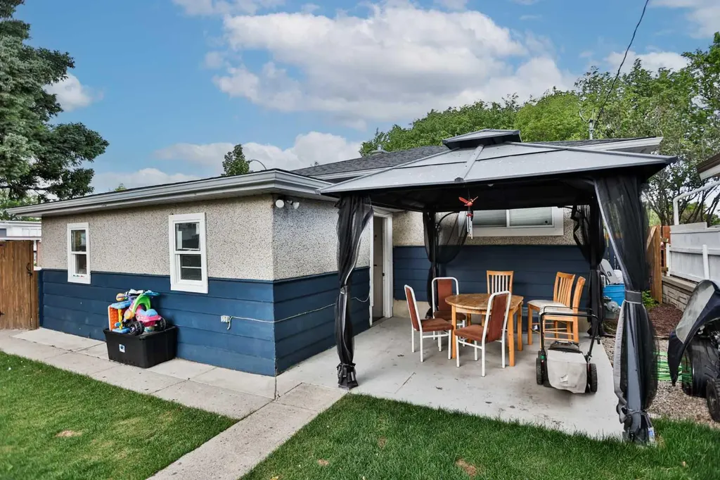 311 18 Street N Lethbridge AB T1H 3G3